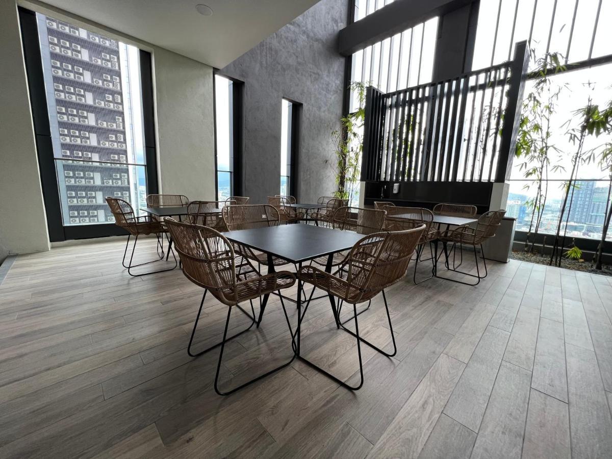 Lucentia Residence Bbcc Lalaport At Kuala Lumpur By Luxe Home Ngoại thất bức ảnh